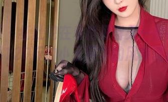 微密圈 – 红肚兜在私房里春天一般的生机，果然120斤的小王同学的风格就是独特。