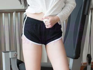 HuaYang花漾 – 黑色图集组合：尤妮丝egg的这系列，光影play得不亦乐乎