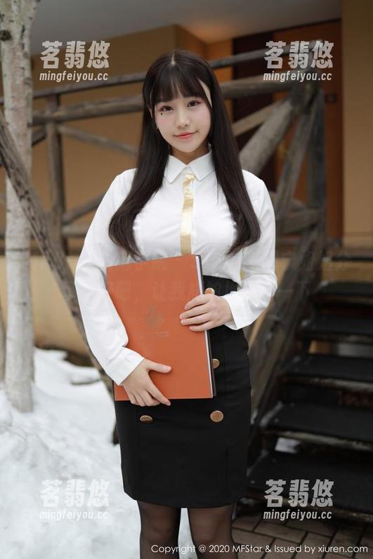 MFStar模范学院-SiByl李思宁 MFStar模范学院 - SiByl李思宁姐姐分享:好吧,让我尴尬地偷瞄一下