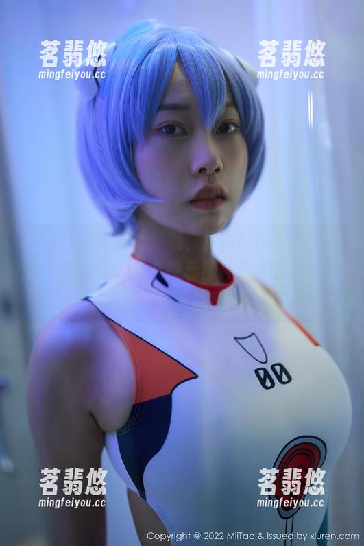 MiiTao蜜桃社-梦乃Mandy MiiTao蜜桃社 - 哦,梦乃Mandy的皮衣全套写真,手心捧着那种刺痛的勇气,有种说不清的感触。