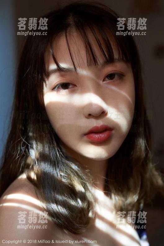 MiiTao蜜桃社-琉璃lily MiiTao蜜桃社 - 琉璃lily女王写真,图包的每个角落透出一点点小暧昧