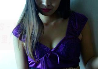 PANS – 玲玲的“舔屏”礼服合集：看到这里，你还有不想下载的理由吗？