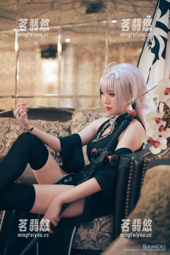 Sameki 有种想说:“Sameki的内衣图集,每一张都透露着微妙的火花”!