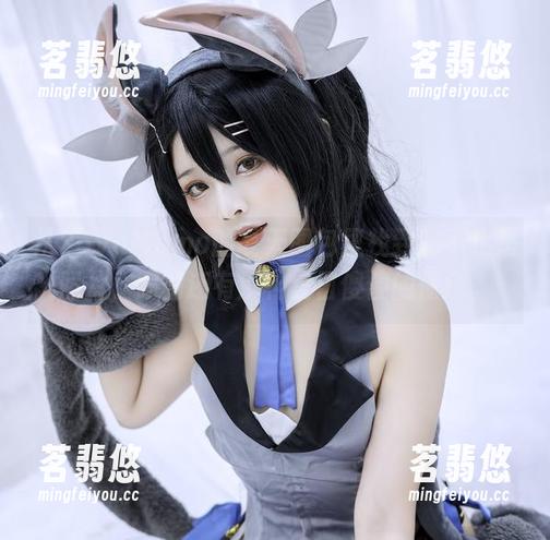 SayoMomo 从SayoMomo的夏天图包里找到的不止是照片,偏偏还有那种夏日傻傻的惬意。