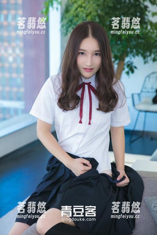 TGOD推女神 - 施忆佳Kitty酱全集，作品里的姐姐总是散发着一种让人过目不忘的气质！