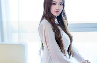 TuiGirl推女郎 – 原图预告：赵梦洁的黑白写真，清冷又让人猜。