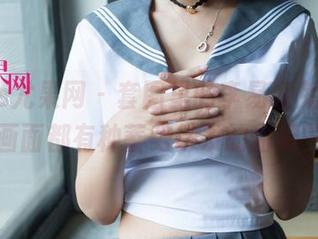 UGirls尤果网 - 套图里的李易童兔女郎，整个画面都有种蓄势待发的甜蜜气息。