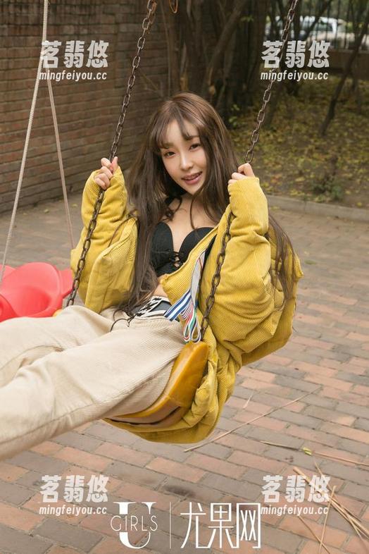 UGirls尤果网 - 这是全套韩沫瑜天使，貂皮衣搭上翅膀，只能说天生丽质！