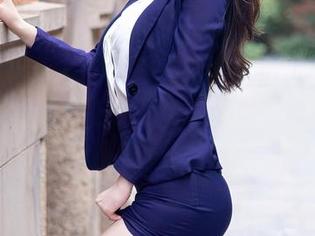 Xiuren秀人网 – 最新图集：小小白思宜的婚纱魔法，让我诚心求个婚，再不也想结婚！