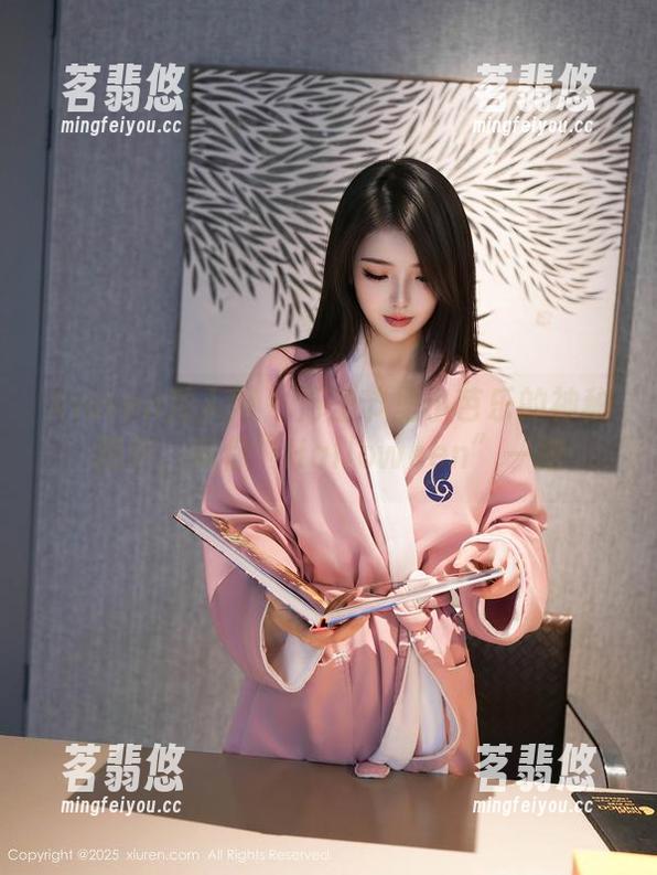 Xiuren秀人网-小芭乐 Xiuren秀人网 - 万圣节里小芭乐的神秘图包,带你“Halloween”一把