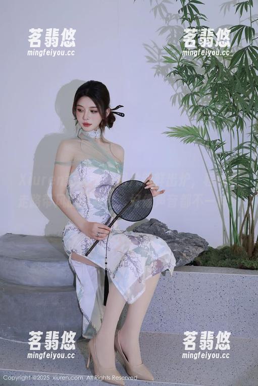 Xiuren秀人网-程程程 Xiuren秀人网 - 图片新鲜出炉,程程程走路带风的高跟鞋,好像声音都不一样!