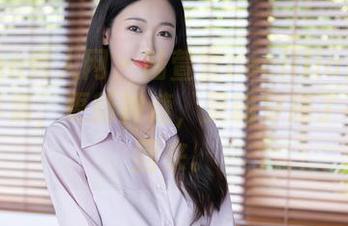 Xiuren秀人网 – 陆萱萱cecillia推出甜心写真集，更新神速，灵魂穿越了不少次回来。