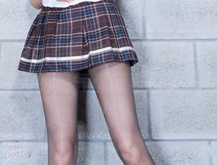 beautyleg – 看Miki的新泳池套图，似乎整个夏天的热气都随着镜头一起蒸发了！