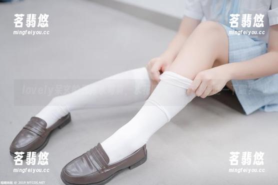 lovely呆玄 lovely呆玄的死库水写真,水花四溅,能否让你眨一下眼?