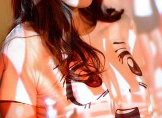 pans – 你看过李沫的兔女郎资源吗？我嘴角都在偷乐，完全把我萌化了。