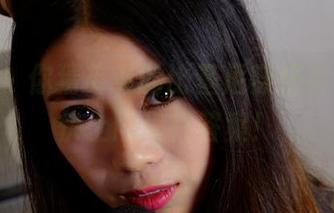 pans – 你猜英英的比基尼穿搭有多妙？快上网盘找答案！