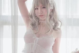 最新的yoko夏宅网袜照片，家里也能变成秀场。