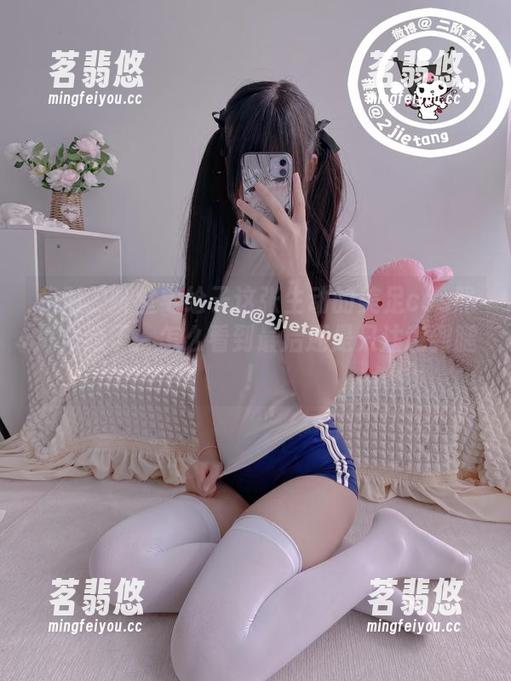 我对二阶堂宅绘子这张生动的美足cos照片为难了：怎么看到最后还是只注意到腿！