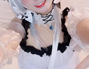 无需潜水，伊喵_Master的碧蓝航线高清泳装，一览无余！