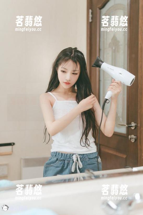 兔玩映画 兔玩映画:给你一套黑白女仆装的美图,花痴到不行