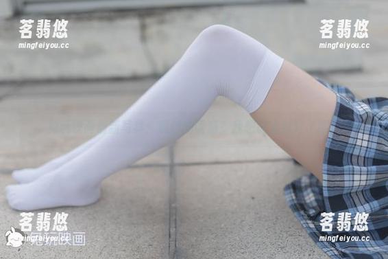 兔玩映画 兔玩映画最新写真:黑丝的诱惑?我想说太过分了吧!