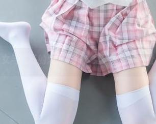 黑丝少女与熊猫的爱恨交织，兔玩映画写真让你捧腹