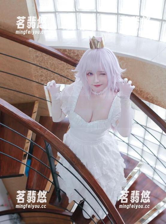 免费拿走！千夜未来的套图，就等你来发现其中的小秘密。