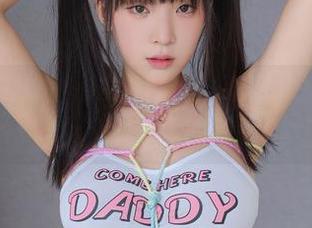 镂空，姜仁卿(강인경)的图片合集，让我满头问号，但眼睛停不下来！