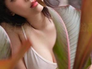 走！一探姜仁卿(강인경)那修女的高清写真集！