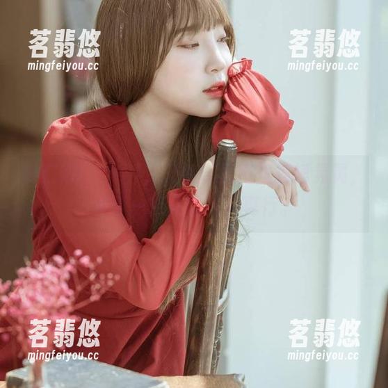 姜仁卿(강인경)，天使在原图里摇摇晃晃，不带一点儿俗气，真行。