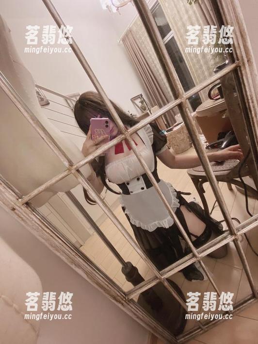 情不自禁，必须说小泉学姐吖的万圣节套图太会玩了！下载得快，不然我可要自己留着了。