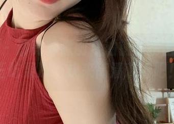 微密圈 – 油亮得像刚从油锅里捞出来的小玉吃果冻，快来高清观看吧！