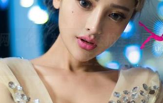 尤果网 - 你以为Sara在拍全套图集？不，是在举办王室选美！