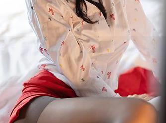 尤蜜荟 – 新鲜出炉！Yumi尤美的免费JK作品，快来围观！