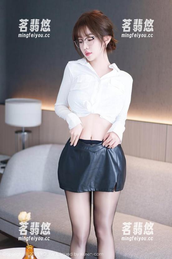 尤蜜荟-laura阿姣 尤蜜荟 - 高清壁纸?只想泡在laura阿姣的泳池里,不出来。