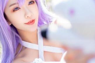 观看希希_啾的教室，感觉像是在翻阅一本“教科书”