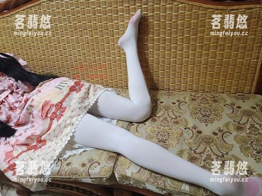 想要个公主抱 拍了民国旗袍,想要个公主抱的照片实在炸裂!
