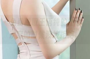 推女神 – 免费获取王语纯的婚纱，祝你下次穿的时候没被拒绝。