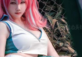 快来看是本末末的图册，美脚成了我的心头好！