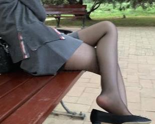 微密圈 – 打算悄悄查看有你喵的全套夏日原图，因为拍的时候她肯定没注意到我在旁边呀喵