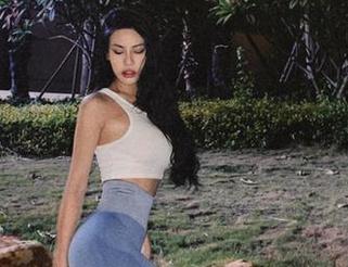 微密圈 – 李嘉欣97的美图时间，内衣？好像能成我崇拜偶像的新理由。
