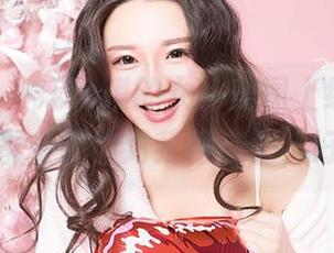 果团网 – Miss琪的女仆美图上线，感觉每一张都在偷偷对我摆姿势，好讨喜！