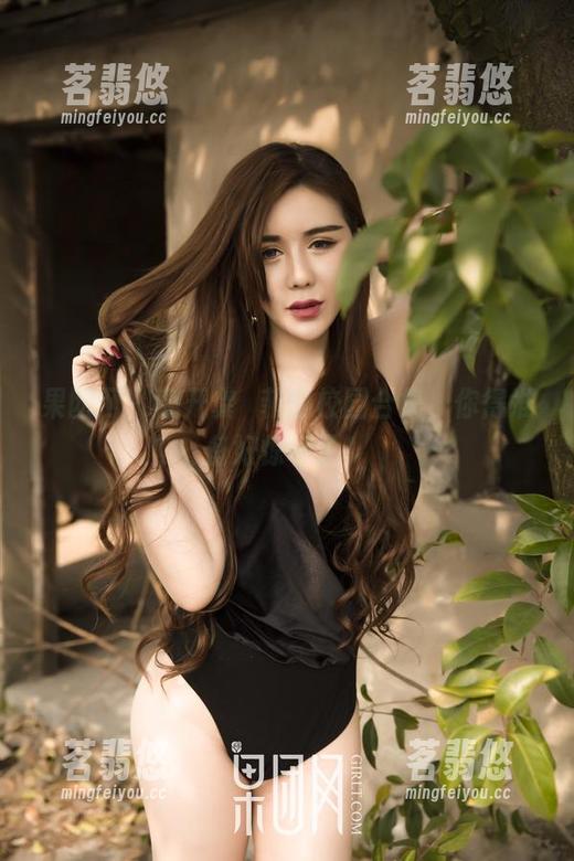 果团网-龚玥菲 果团网 - 翻开龚玥菲的校园合集,你得准备好惊呼了!