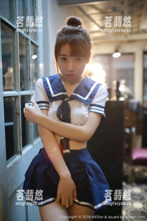 模范学院-诗诗kiki 模范学院 - 图片中的诗诗kiki,腿长得让人不敢直视。