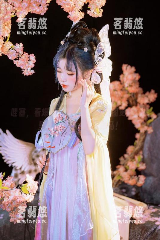 爆机少女喵小吉 哇塞,看爆机少女喵小吉的美图更新,裤里丝竟然让人心猿意马!