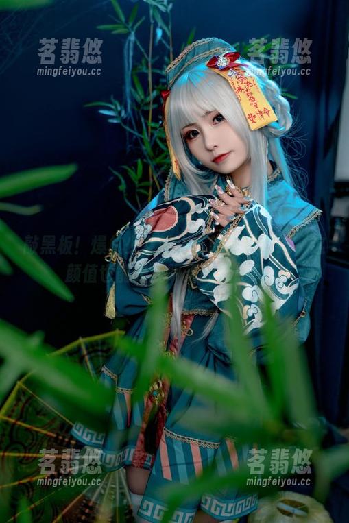 敲黑板！爆机少女喵小吉的浴室壁纸，这颜值也能是我明天的灵感啊。