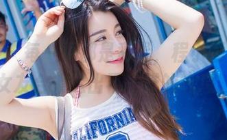 爱蜜社 – 每一页都是彩蛋，程小烦不烦的女友合集透出不一样的气息。