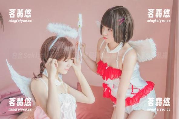 白金Saki全套写真，那死库水照得我眼前一亮，心里小鹿乱撞。