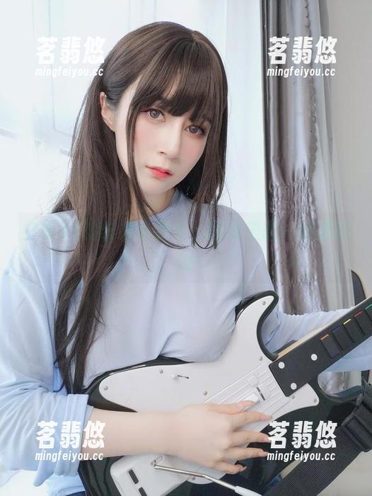 白银81 白银81的长发小护士,图库里的一抹清新啊