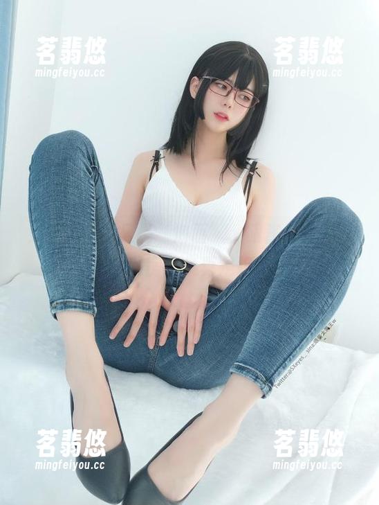 眼酱大魔王w 女王风范不只是‘泡面’,眼酱大魔王w的私房图集真是绝了